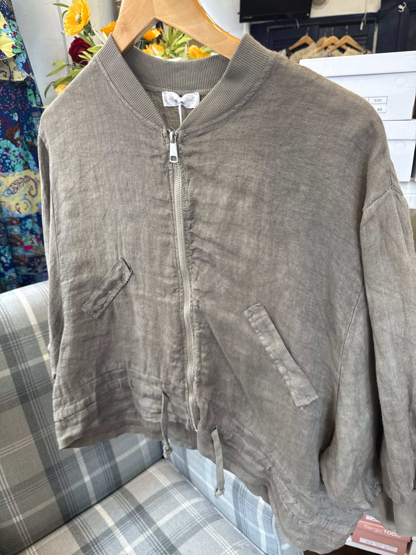 Linen Bomber