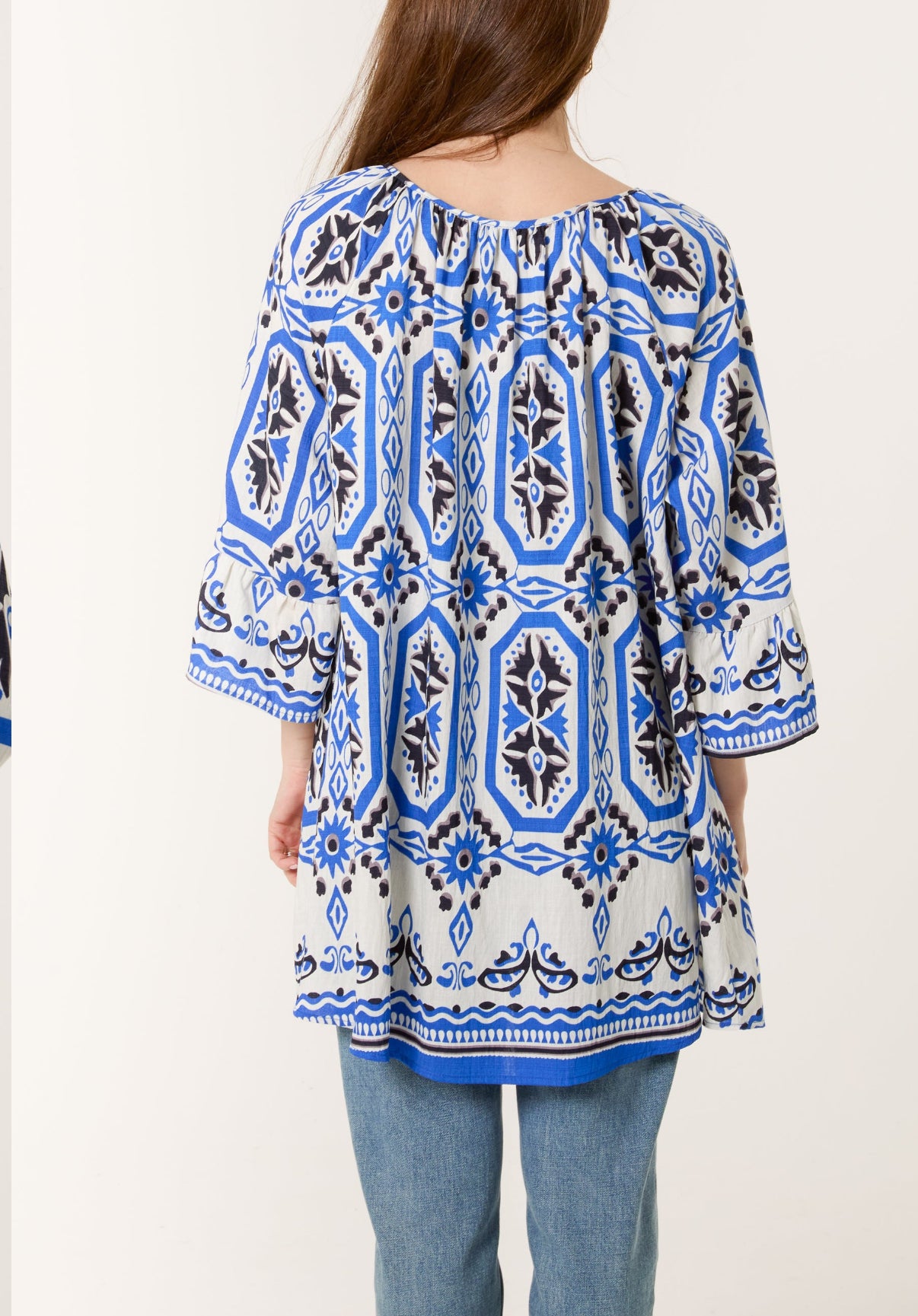 Bell Sleeve Print