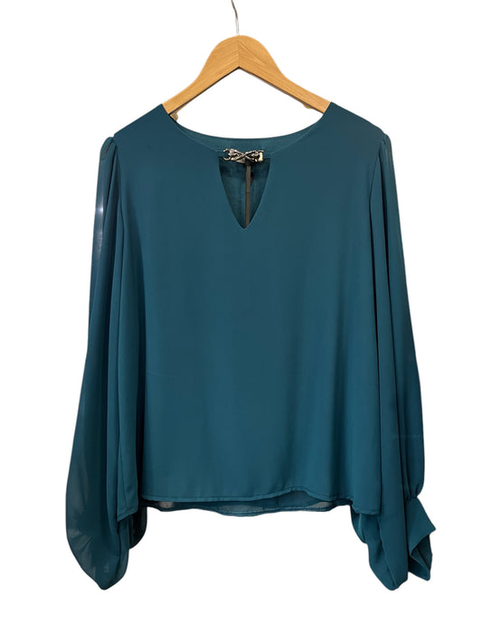 Neck Clasp Blouse