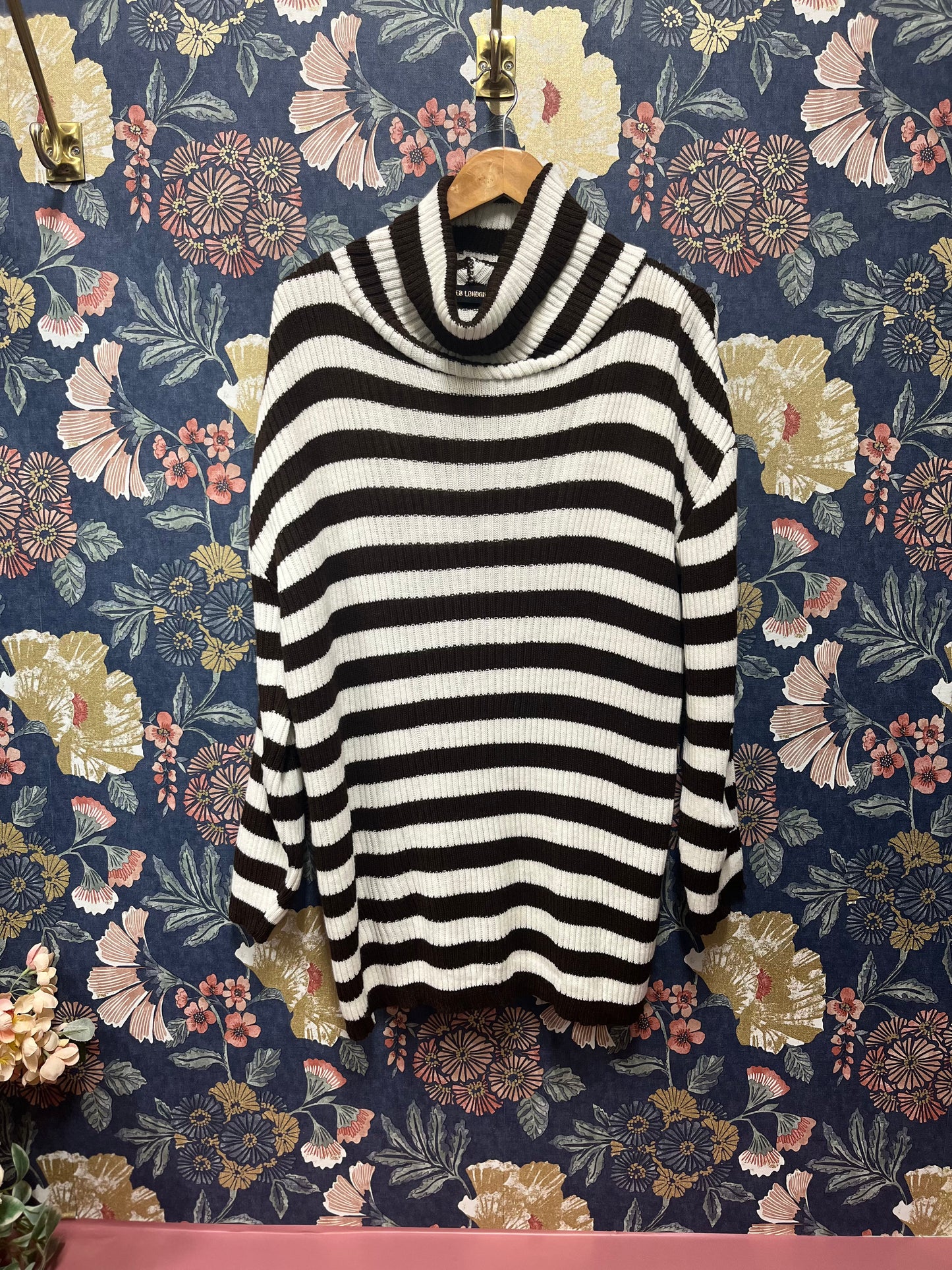 Stripe Knit Roll Neck Brown